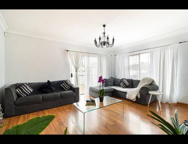 4 BEDROOM HOUSE FOR SALE IN WINDSOR PARK